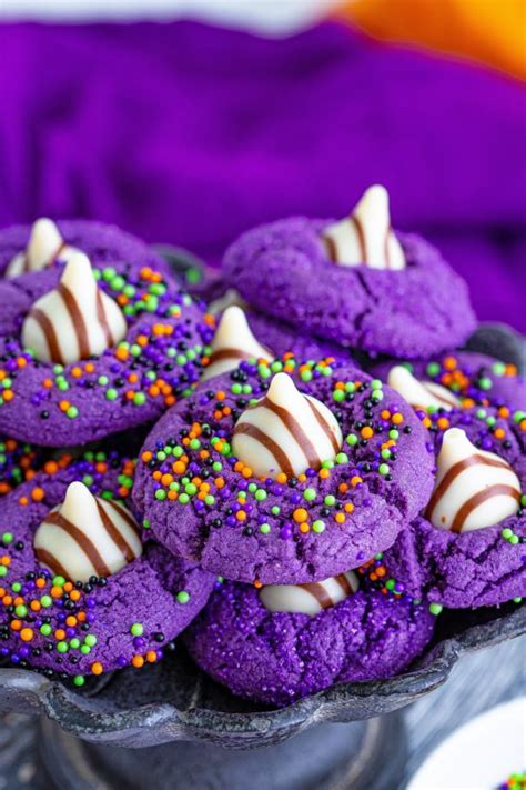 Halloween cookie witch hats